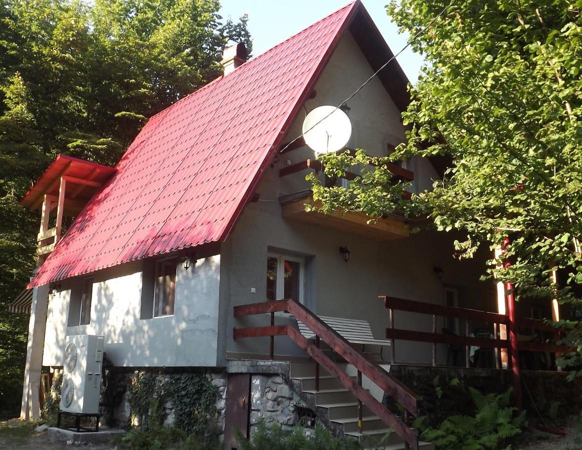 Casa De Oaspeti Boga Pietroasa  Dış mekan fotoğraf